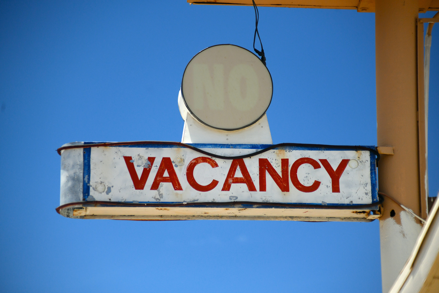 Vacancy sign